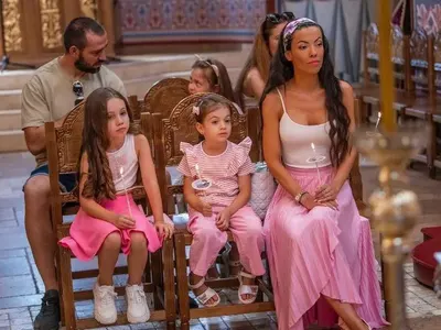 Наско и Илиана кръстиха внучката на Илинден (СНИМКИ)