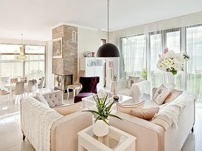 Новата на Алек Царина червива от пари! Има яхта и къща край морето! (СНИМКИ)