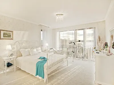 Новата на Алек Царина червива от пари! Има яхта и къща край морето! (СНИМКИ)