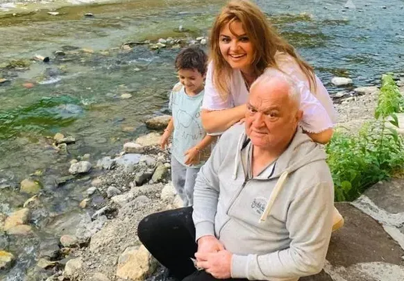 Петя Дикова пожела на баща си да е смел и свободен