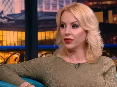 Пияна Волна пеперуда Кати зад волана: Едно момченце ми каза, че майка му ме мрази