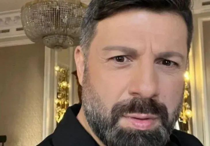 Пияният Стораро мърсувал с палава блондинка без да разбере, че  "ТЯ" Е МЪЖ