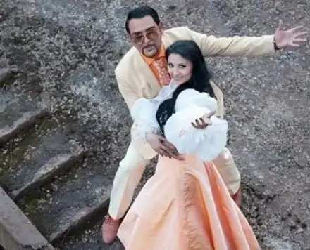 Полицаи и петима с автомати гонят Софка и Устата