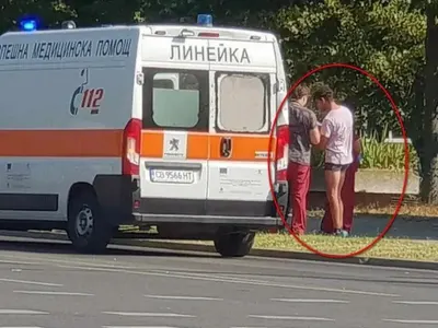 ПОЗОР! Бахаров обикаля улиците пиян по долни гащи! От Бърза помощ в ступор (ВИДЕО)