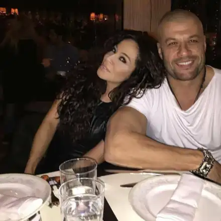 РАЗВОД? След 7 години брак сме по-влюбени от всякога, твърди Маги Сидерова