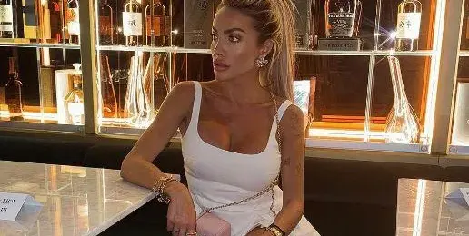 Русата Златка ИЗГОРЯ в Италия!