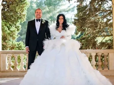 След развода: Цеци Красимирова показа новия си мъж! (Татуираха си сърца - ФОТО)