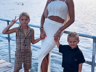 Виктория Джумпарова с токове на кея