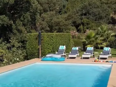 Юлиян Цолов го раздава богаташ преди да го вкарат в пандиза СНИМКИ