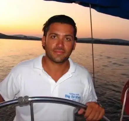 Здравко от „Биг Брадър“ заряза Приморско и отпраши към Филипините