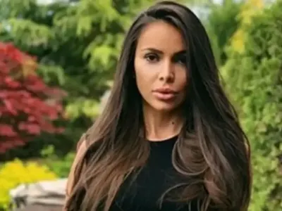 Ексклузивно! Алисия завъртя поредна интрига: Николета е била на яхта в Монте Карло! Певицата, която, не върти номерца, ама хич, замеси имената и на известен футболист и политик!