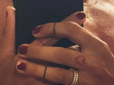 БЕЗ ПУКНАТ ЛЕВ: Радина заживя в 1-стайна панелка! Занемари се (СНИМКИ)