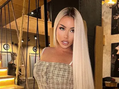 Гери-Никол пак мина на издръжка на баща си