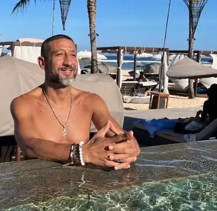 Илиян се изнесе във вилата си на Бали