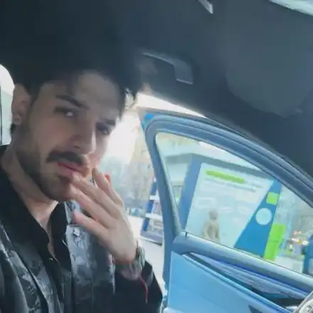 ИЗЦЕПКА на годината! Емрах: Аз съм пример за децата! (Закани се да счупи главата на репортер)