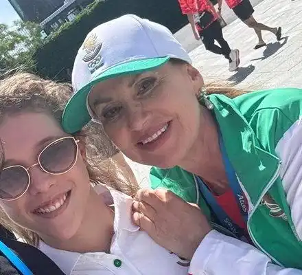 Карлос Насар утешава любимото златно момиче Магдалена Миневска