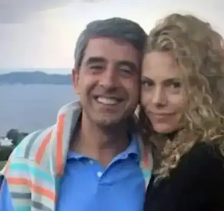 Китаец спасил първата среща на Деси Банова с Росен Плевнелиев