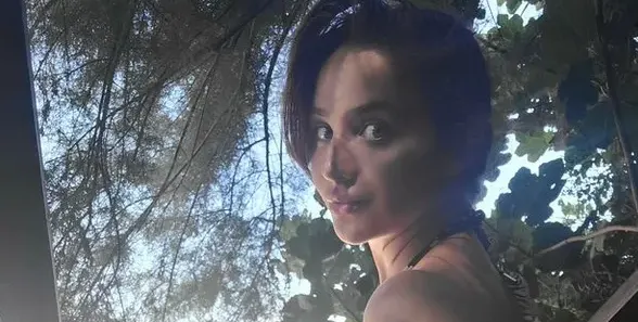 Край на диетите: Елен Колева показа заоблени форми, пак е секси  (Фото)