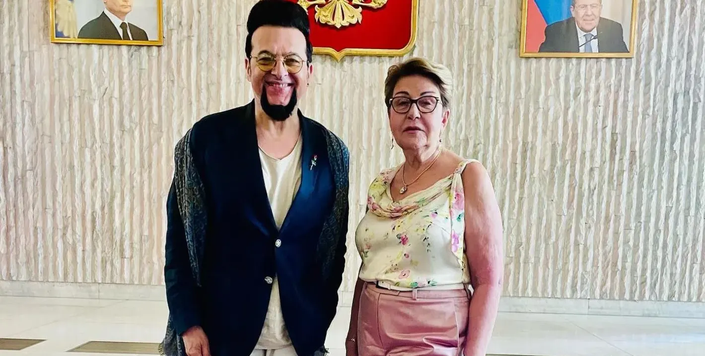 Легитимира ли Цънцарова лорд Минчев като лобист на закона за пропагандата?