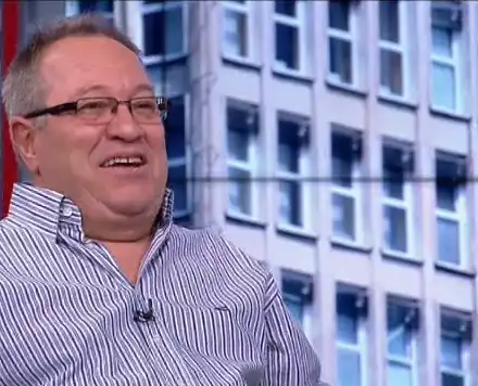 Мамалев на опашка за US виза за рождения си ден