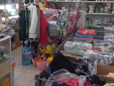 Милионерката Алиса Софиянска пазарува от „левчето“ в Шабла. Вижте какво си купи (Снимки)