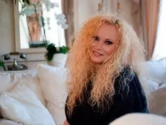 Наталия Симеонова отслабнала за ЧРД на щерката