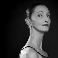 Нощ в Ню Йорк с музиката на Синатра и балета на Варненската опера