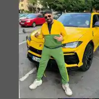 Пари като вестници! Тони Стораро с обувки за 2 бона