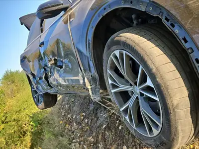 Първо в Hotarena: Анелия катастрофира! Певицата е добре (ЕКСКЛУЗИВНИ СНИМКИ)