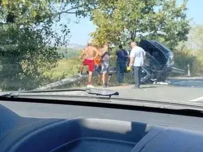 Първо в Hotarena: Анелия катастрофира! Певицата е добре (ЕКСКЛУЗИВНИ СНИМКИ)