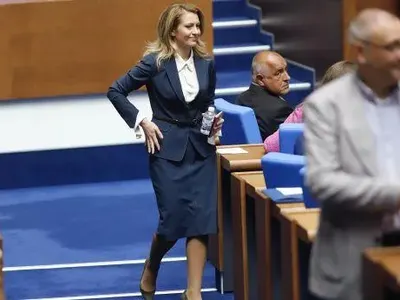 Рая Назарян – модната икона в българската политика (СНИМКИ)