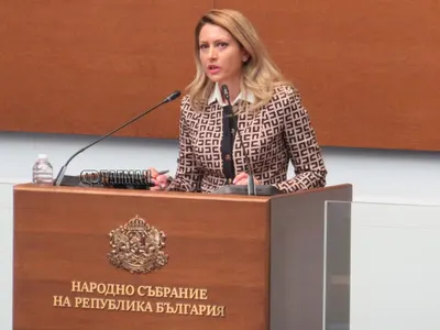 Рая Назарян – модната икона в българската политика (СНИМКИ)