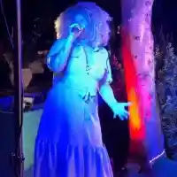 Ще я познаете ли? Жана Бергендорф чукна 100 кила, но пее като звяр! (ВИДЕО)