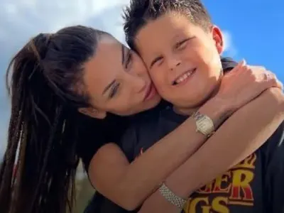 Синът на Диляна Попова изкарва ваканцията си с нея на Филипините