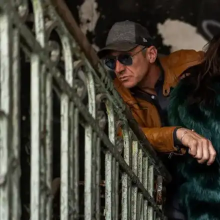 След раздялата: Донков не иска да целува Радина дори на сцената, представленията им падат от афиша