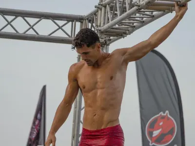 ТОП 10 на секси мъжете на лято 2024 СНИМКИ