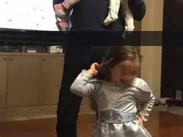 Вижте известните БАБИ, които дундуркат внучета! (СНИМКИ)