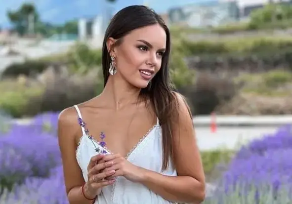 Виктория Капитонова: Много съм моногамна, за 15 години съм била само с двама