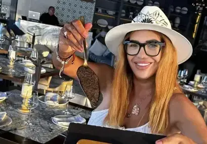 Анита Мейзер отказва на богати мъже