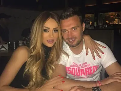 Захари Сираков с най-сексапилната треньорска половинка (Снимки)