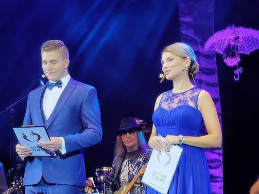 СКАНДАЛ с уредена награда на Орлин Горанов във фестивал за поп и рок музика  (СНИМКИ)