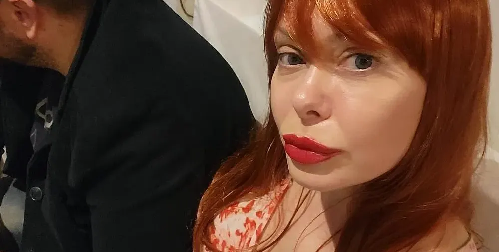 Албена Вулева тръгна с перука