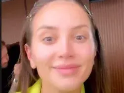 Алекс Богданска лъсна без капка грим! Ще я познаете ли (СНИМКИ)