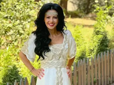 Бебето на Росица Пейчева не прилича нито на нея, нито на мъжа й