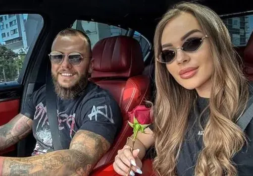 Бившият на Денислава от Игри на волята я замени