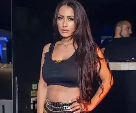 БРАВО: Джена взе висше след 8 години учене, две деца и безброй участия