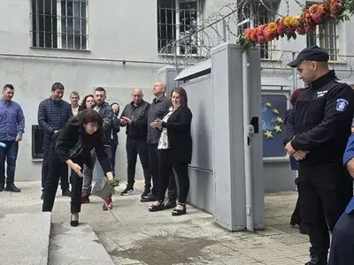 Даскалото почна! Първият учебен ден събра и разделените