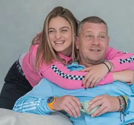 Дебелите връзки на тати: Юлиан Вергов пак набута дъщеря си