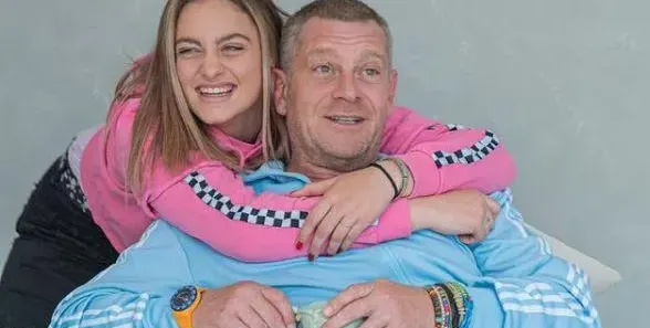 Дебелите връзки на тати: Юлиан Вергов пак набута дъщеря си