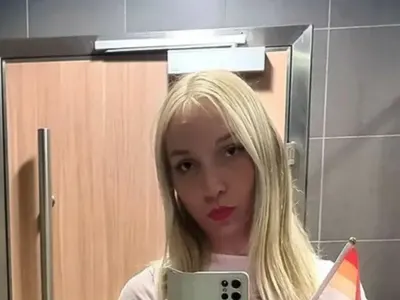 Емили Тротинетката мина на водка с утеха